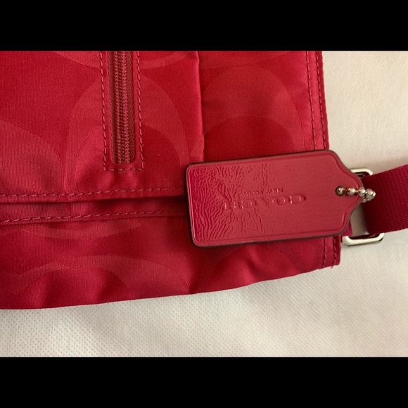 Coach C Print Crossbody File Bag - Picture 4 of 8